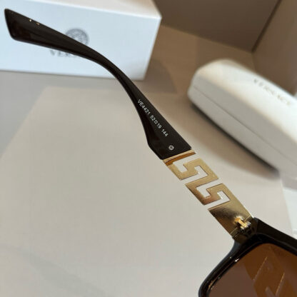 Versace fashion trend sunglasses - Image 8