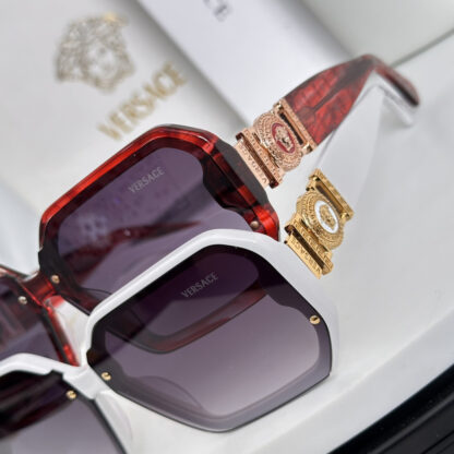 Versace fashion trend sunglasses - Image 8
