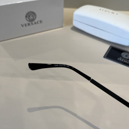 Versace fashion trend sunglasses - Image 8