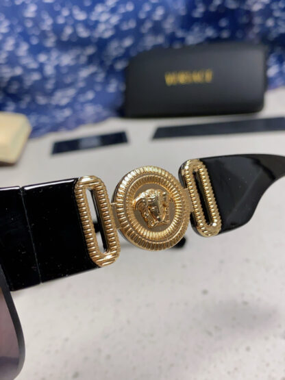 Versace fashion trend sunglasses - Image 9