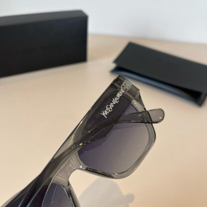 Yves Saint Laurent fashion sunglasses - Image 8