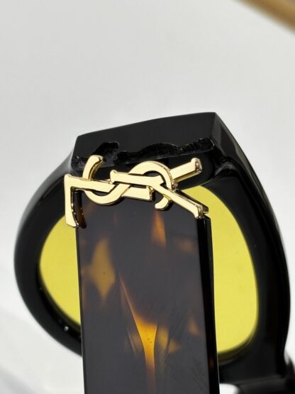 Yves Saint Laurent fashion sunglasses - Image 8
