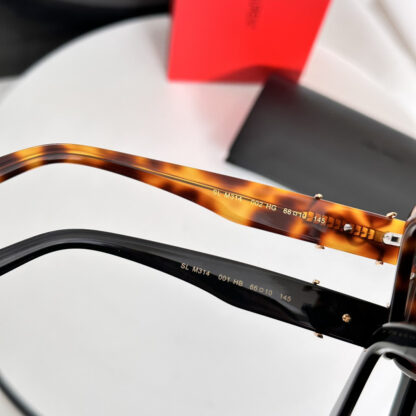Yves Saint Laurent fashion sunglasses - Image 8