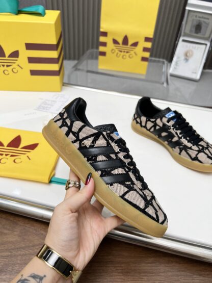 Gucci co-branded Dexter shoes - Image 8
