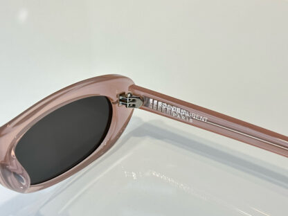Yves Saint Laurent fashion sunglasses - Image 8