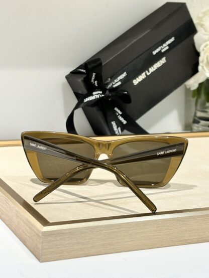 Yves Saint Laurent fashion sunglasses - Image 8