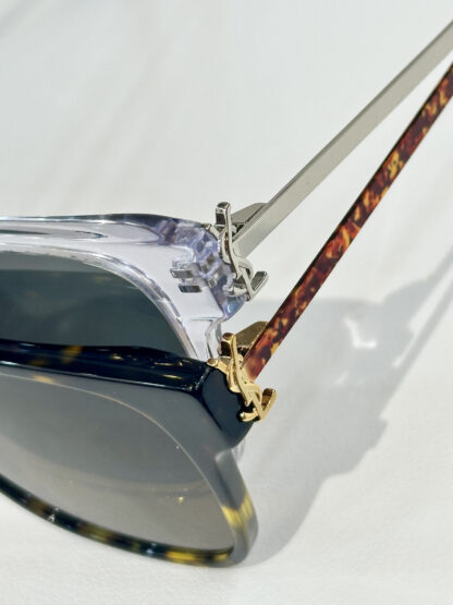Yves Saint Laurent fashion sunglasses - Image 7