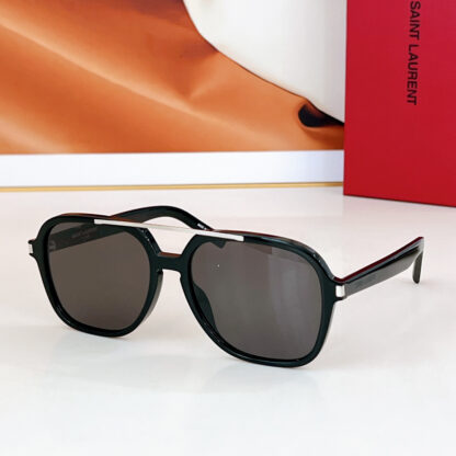 Yves Saint Laurent fashion sunglasses - Image 8