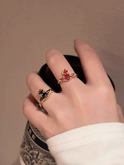 Vivienne Westwood Black Lacquer Saturn Ring - Image 8