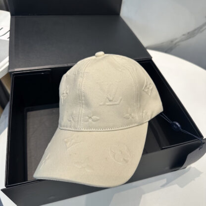 Louis Vuitton versatile fashion baseball cap - Image 8