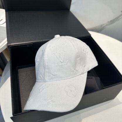 Louis Vuitton versatile fashion baseball cap - Image 8