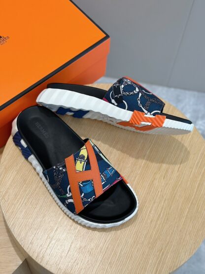 Hermès men's ultra-light and comfortable orange and blue color matching slippers - Image 8