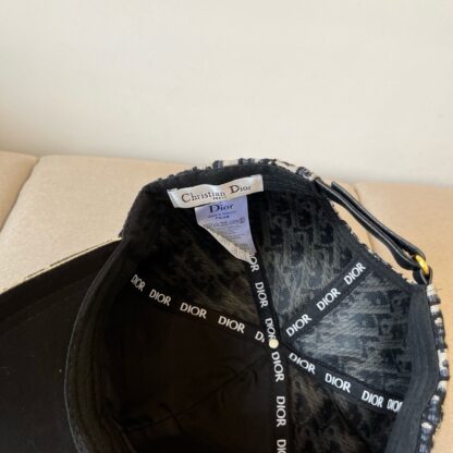 Dior simple and versatile fashion baseball cap - Image 9