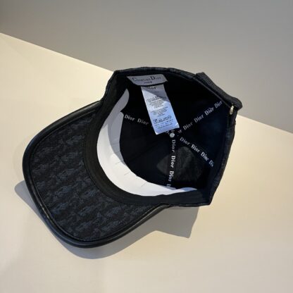 Dior simple and versatile fashion baseball cap - Image 9