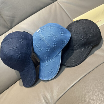 Louis Vuitton large logo embossed baseball cap - Image 8
