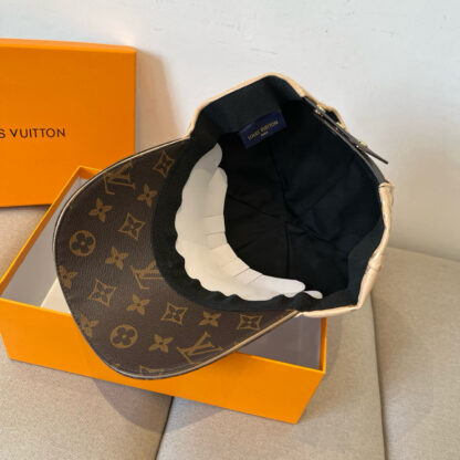 Louis Vuitton Korean version of the new British sports baseball cap - Image 8