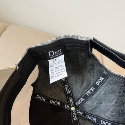 Dior elegant simple baseball cap - Image 9