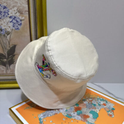 Louis Vuitton double-sided bucket hat - Image 8