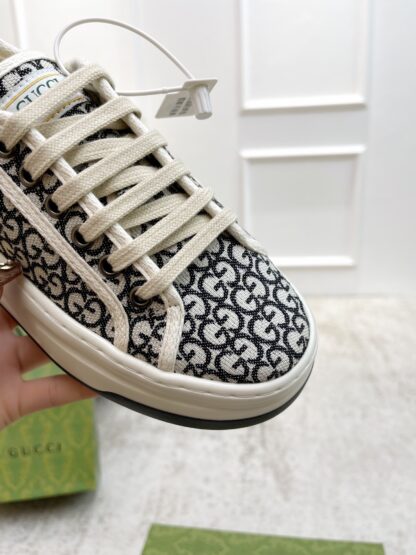 Gucci casual platform shoes - Image 9