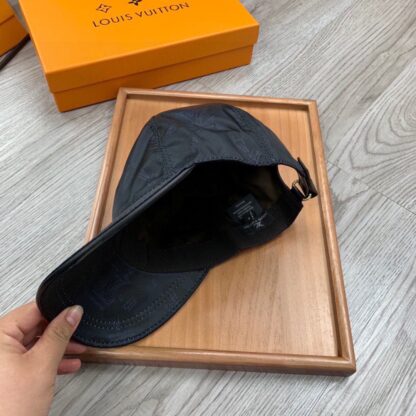 Louis Vuitton cowhide hat - Image 8