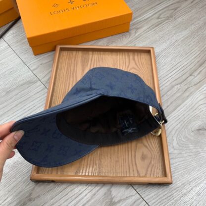 Louis Vuitton cowhide hat - Image 8