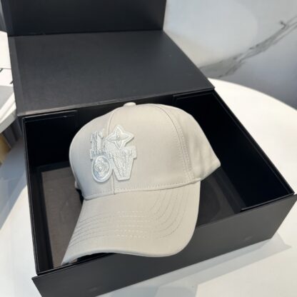 Louis Vuitton new baseball cap - Image 8