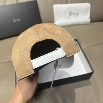 Dior stylish breathable simple baseball cap - Image 9