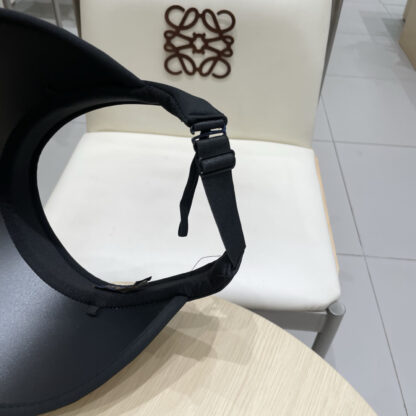 Louis Vuitton summer new men's and women's sun hats - Image 8