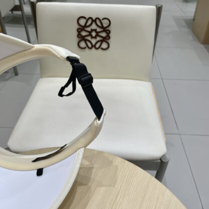 Louis Vuitton summer new men's and women's sun hats - Image 8