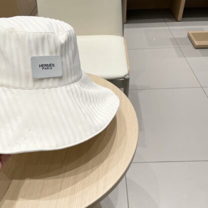 Hermès striped bow casual bucket hat - Image 6