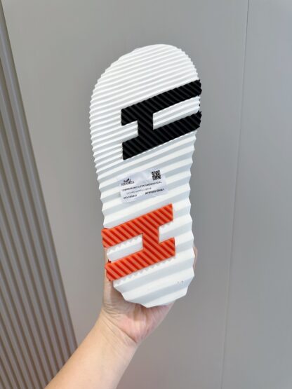 Hermès black and orange men's cross-over ultra-light and comfortable slippers - Image 8