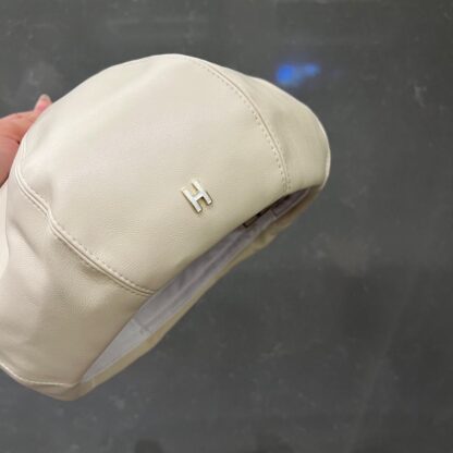 Hermès Octagonal Beret - Image 8