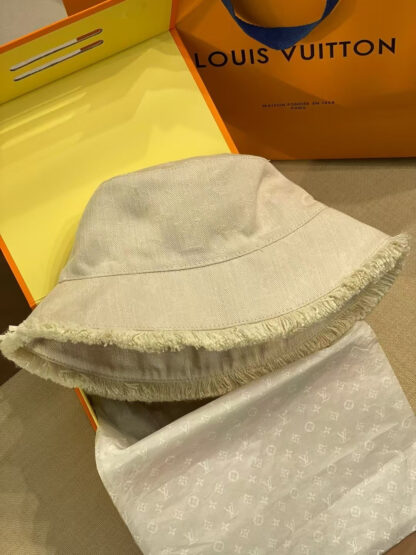 Louis Vuitton bucket hat - Image 8