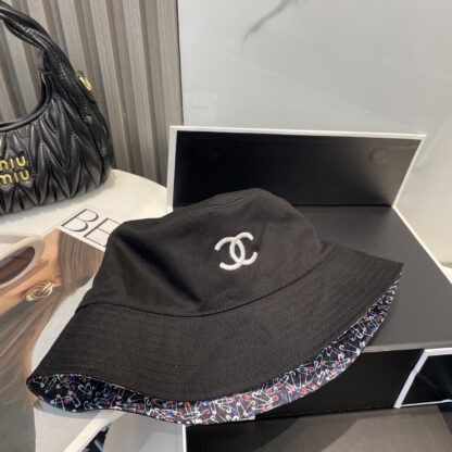 Chanel double-sided embroidered bucket hat - Image 8