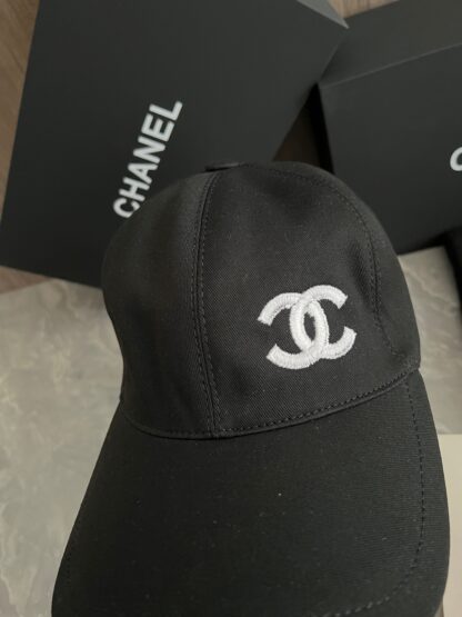 Chanel Classic Casual Baseball Cap - Image 8
