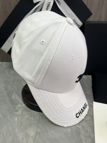 Chanel Classic Casual Baseball Cap - Image 8