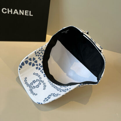 Chanel classic casual baseball cap - Image 8