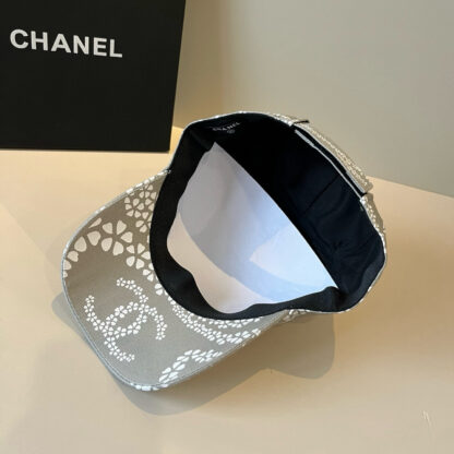 Chanel Classic Casual Baseball Cap - Image 8