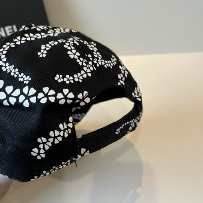 Chanel Classic Casual Baseball Cap - Image 8