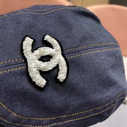 Chanel Japanese retro couple casual British beret - Image 8