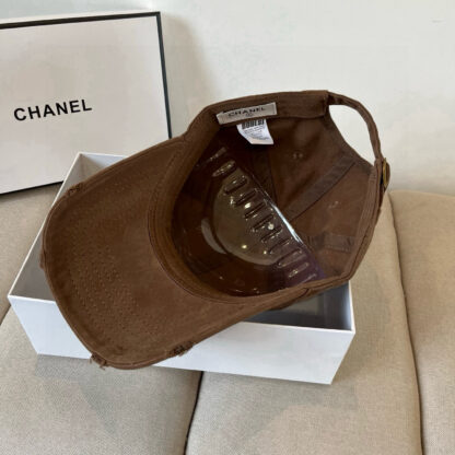 Chanel Classic Casual Baseball Cap - Image 8