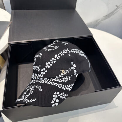 Chanel Classic Casual Baseball Cap - Image 8