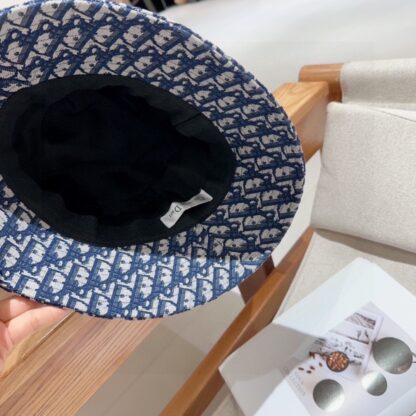 Dior exquisite and fashionable bucket hat - Image 9