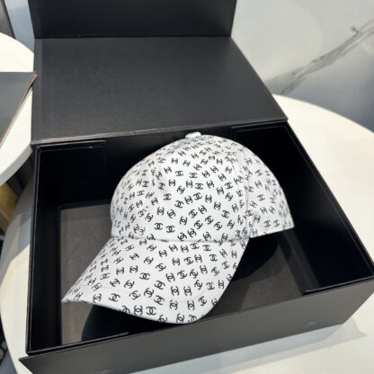 Chanel Classic Casual Baseball Cap - Image 8