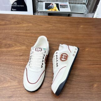 Gucci low-top distressed sneakers