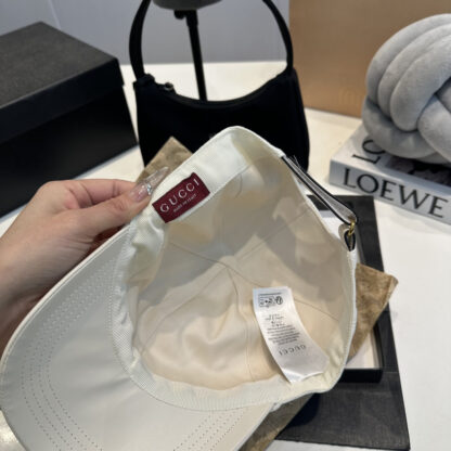 Gucci Spring/Summer Collection Baseball Cap - Image 8