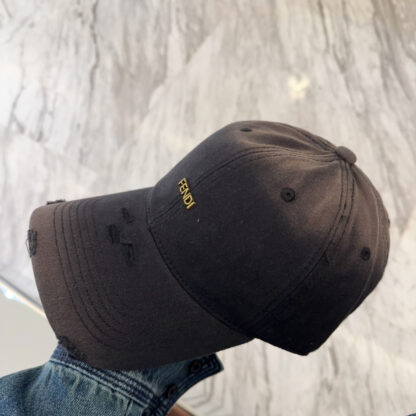 Fendi stylish simple baseball cap - Image 9