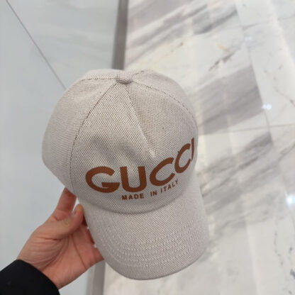 Gucci simple baseball cap - Image 8