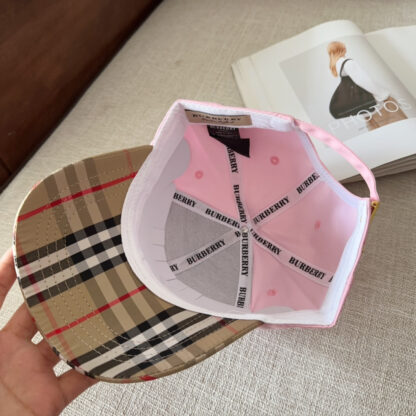 Burberry Simple Fashion Baseball Cap - Image 9