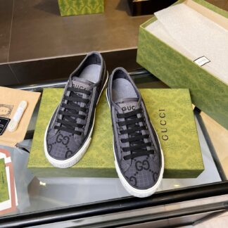 Gucci early spring casual sneakers